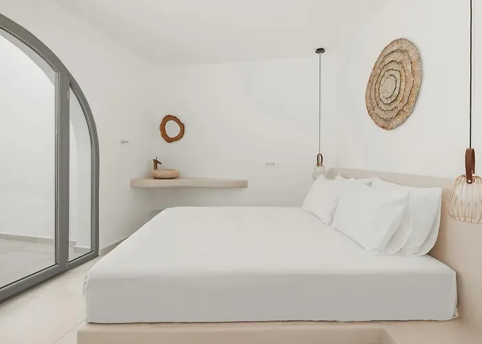 Hotel Oyster Luxury Imerovigli (Santorini)