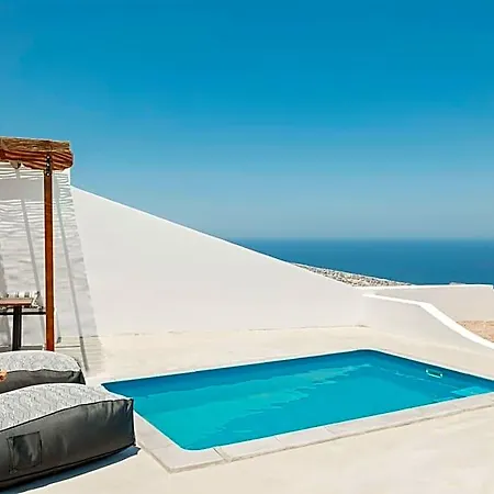 Oyster Luxury 5* Imerovigli (Santorini)