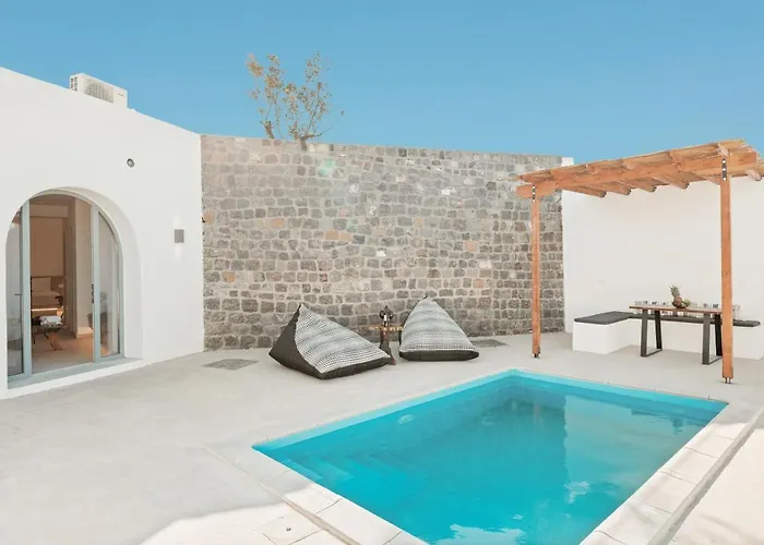 Oyster Luxury Hotel Imerovigli (Santorini)