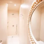 Oyster Luxury 5* Imerovigli (Santorini)
