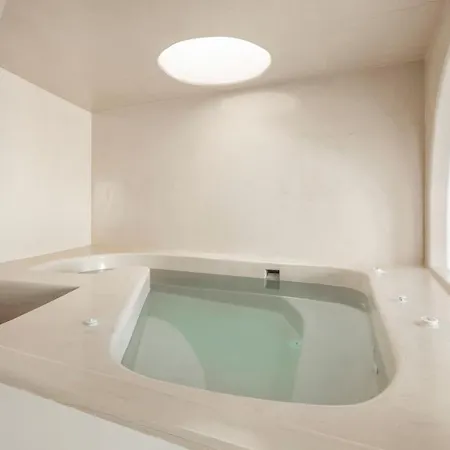 Ξενοδοχείο Oyster Luxury 5*