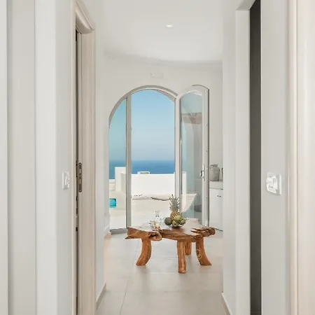 Oyster Luxury Imerovigli (Santorini)